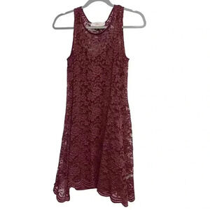 Small W.F. Laced Dress Fabulousness